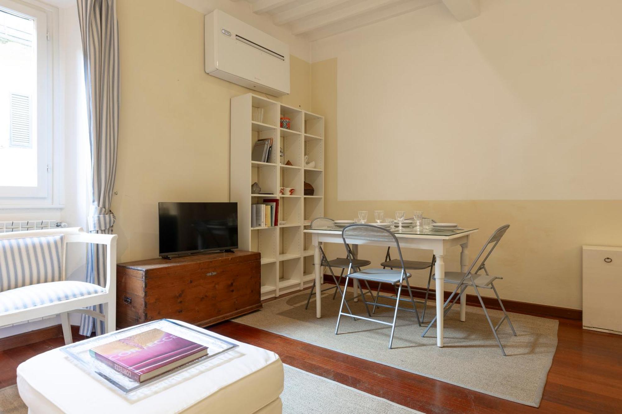 Sweet San Frediano Apartment Florence Ngoại thất bức ảnh
