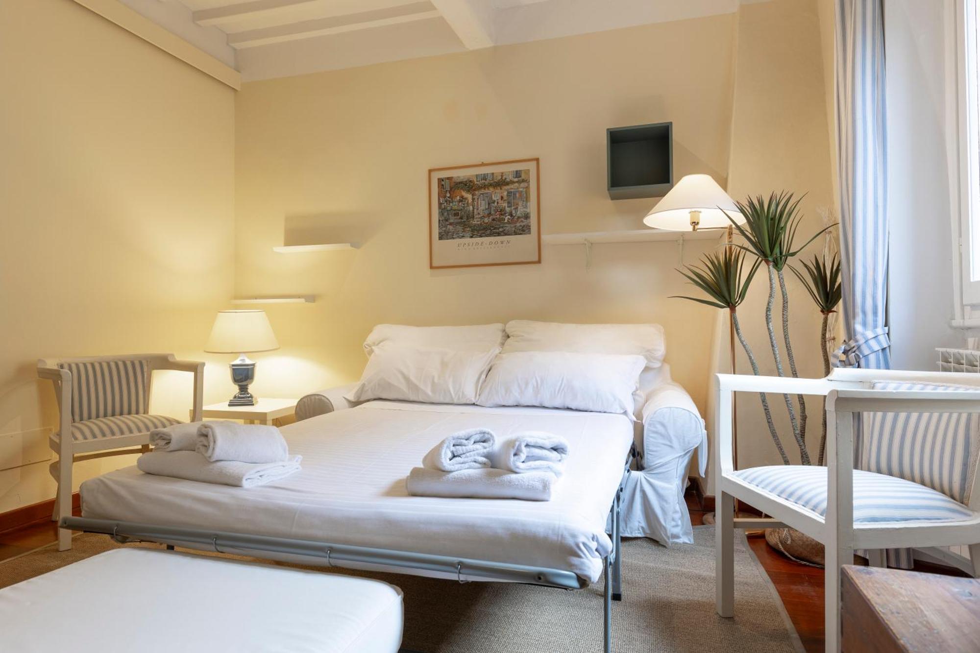Sweet San Frediano Apartment Florence Ngoại thất bức ảnh