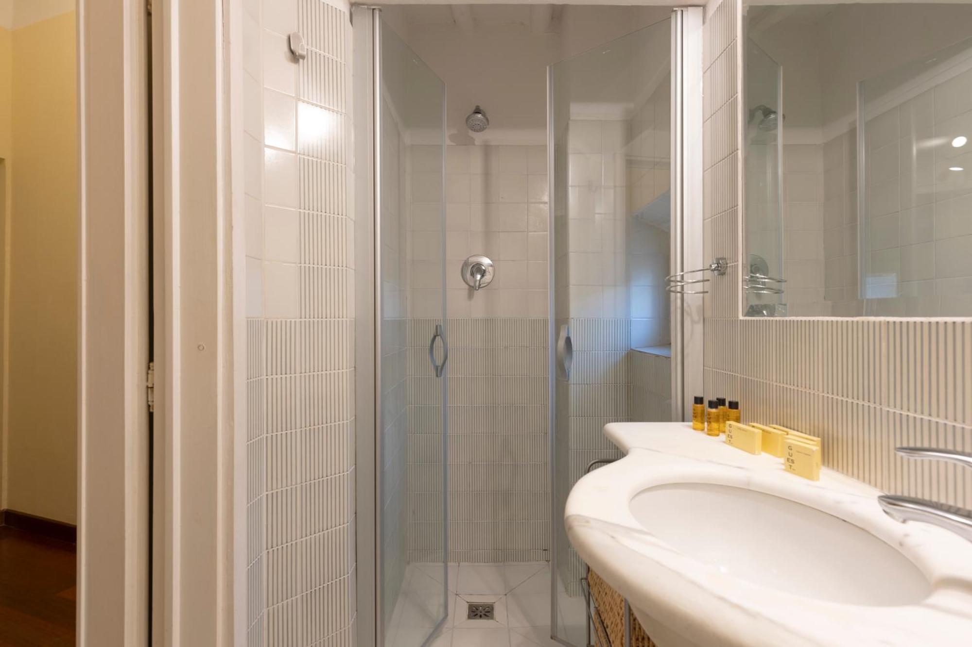 Sweet San Frediano Apartment Florence Ngoại thất bức ảnh